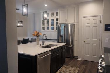 Modern Family Kitchen